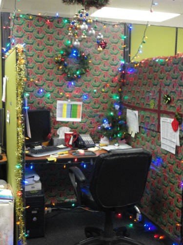 All Green Cubicle Decorating Contest | AG Electronics Recycling